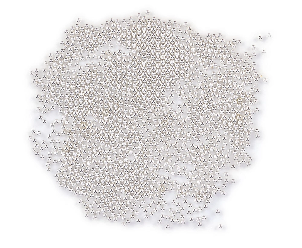 

	
	Metallic beads for nail designs with rhinestones and pearls. Ideal for creating subtle accents and enhancing nail art.
	

	Diameter: 0.8 mm

...